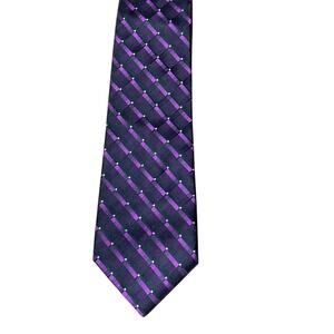 Stacy Adams Tie Hand Made Purple Geometric Pattern 3 3/4” X 63” Long‎